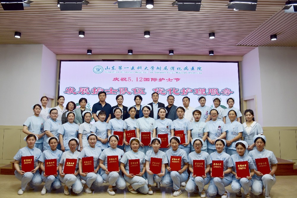 “花开医路，致敬天使”——“5·12”国际护士节，以爱之名，守护健康